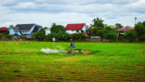 เครื่องตัดหญ้า