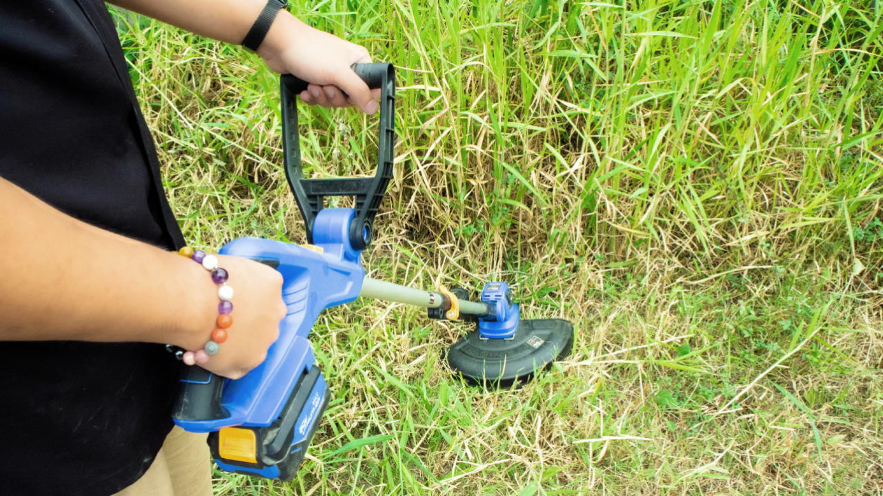 เครื่องตัดหญ้า