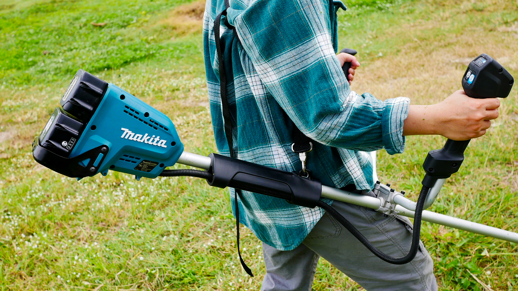 เครื่องตัดหญ้าไร้สาย