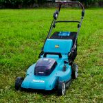 รถตัดหญ้า
